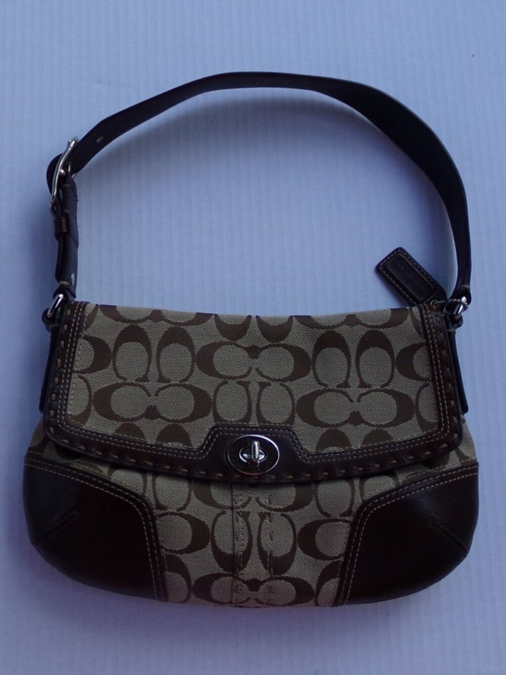 Vintage Coach Y2K 11574 Signature Logo Flap Bag Purse Turnlock Shoulder Brown